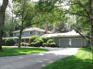 24 Inverness Rd, Trumbull, CT 06611