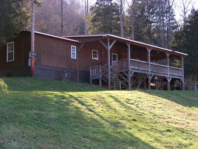 1st image of 329 Richardson Hollow Ln