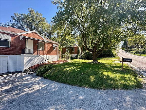 2nd image of 10052 Green Valley Dr