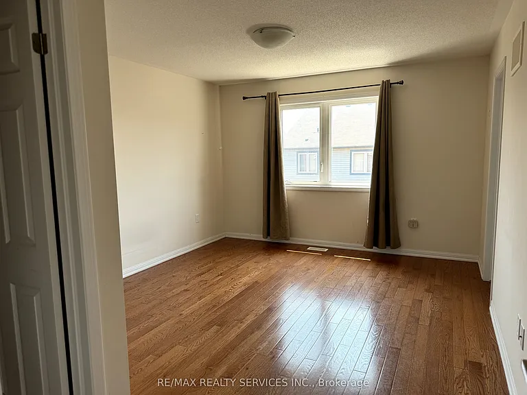 30 Arkwright Dr — Photo 8