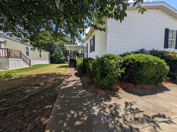 900 Cambridge Pkwy, Hampton, GA 30228