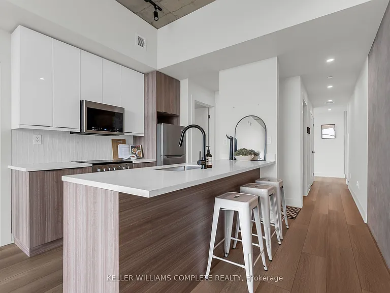 24 Augusta St #709 — Photo 8