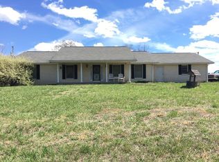 2205 Pleasant View Rd, Rose Hill, VA 24281