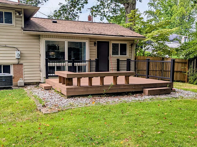 4507 Weyburn Dr — Photo 9