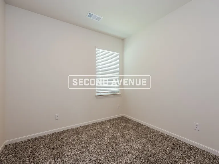 1329 Woodwinds Dr — Photo 15