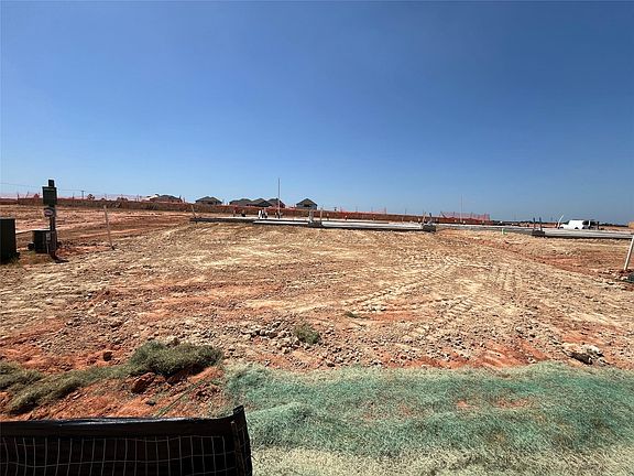 2nd image of 3021 Desert Rose Ln