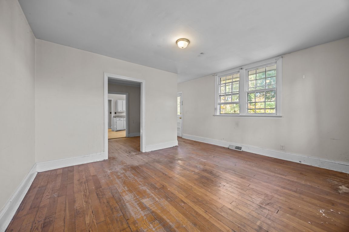 next background image