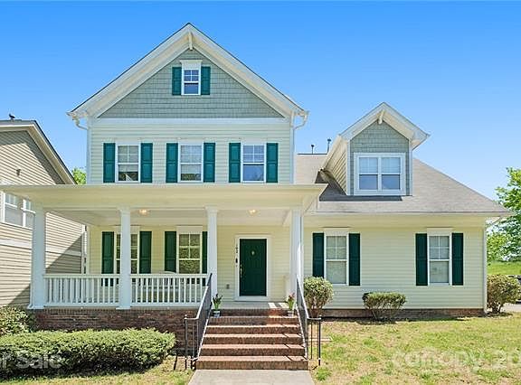 2nd image of 102 Pavillion Ln