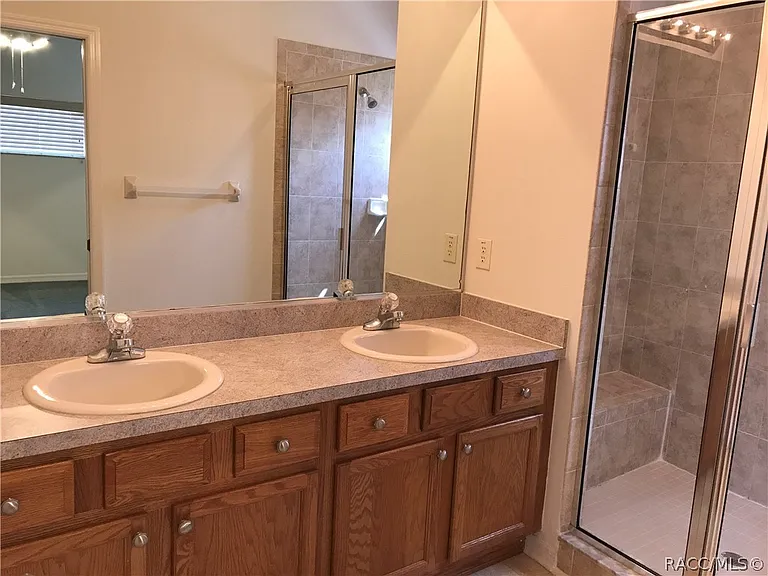 1626 W Spring Meadow Loop — Photo 13