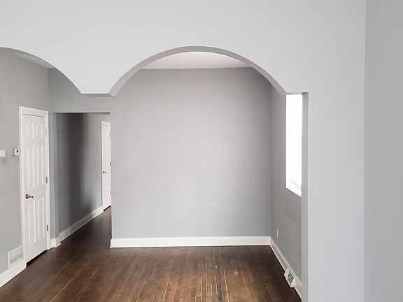 2nd image of 4449 S Fairfield Ave Floor 1