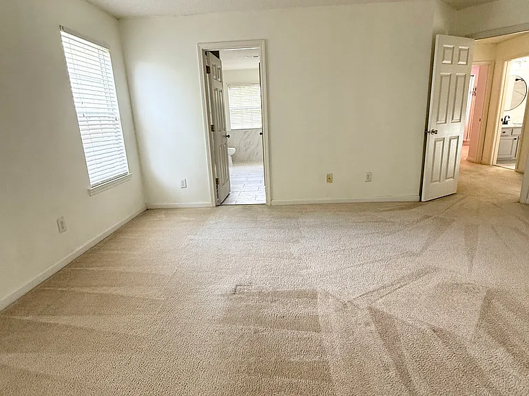 5509 Glencree Ct — Photo 35