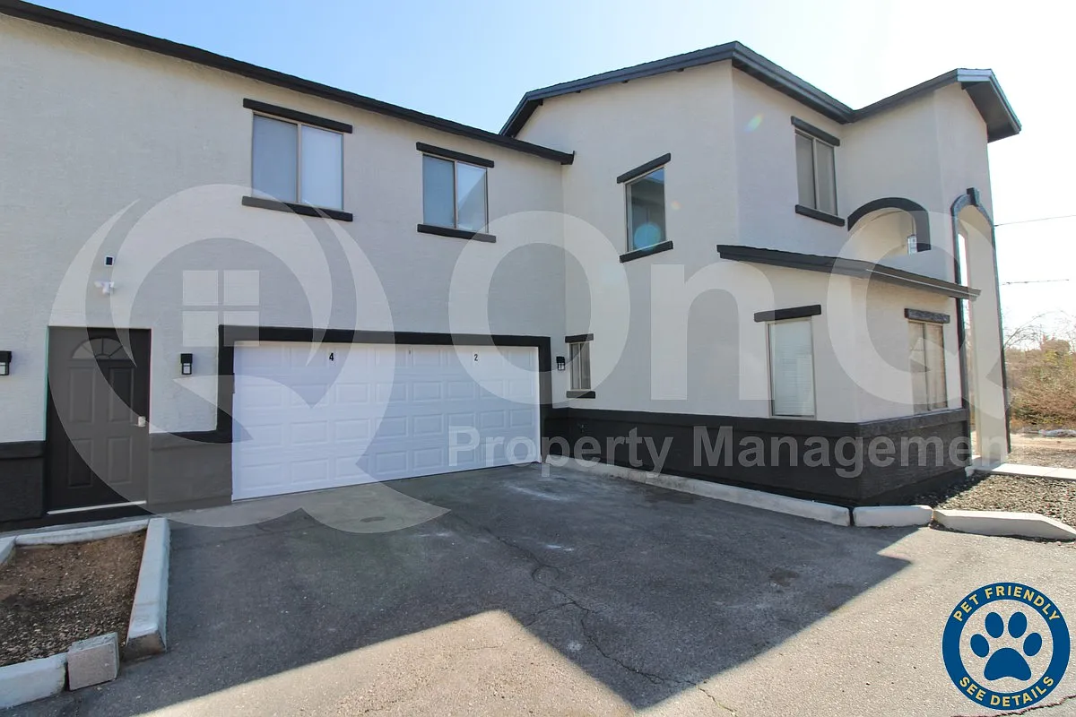 4 bed, 2.0 bath, 1418 sqft, $1,699 — Photo 1
