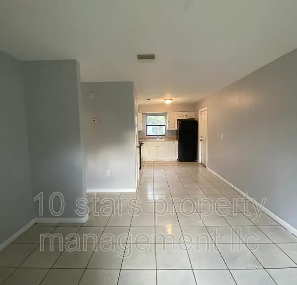 1413 E 99th Ave #B — Photo 4