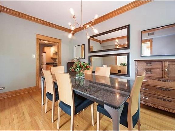 5th image of 4148 N Clarendon Ave
