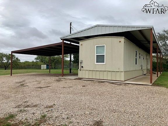 3rd image of 8012 Highway 258 W