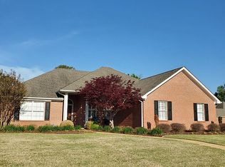 221 Breckenridge Ct, Florence, AL 35630