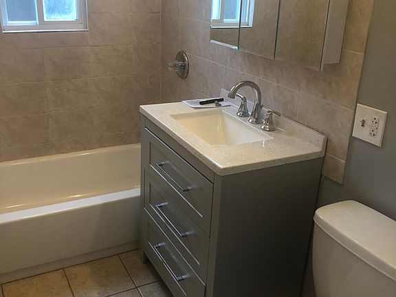 5th image of 903 N Mozart St #2