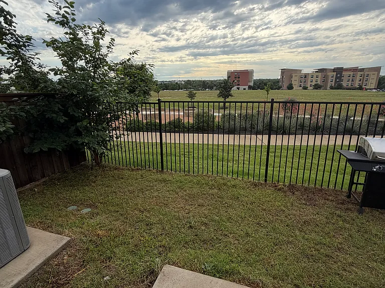 2120 Buffalo Hill Dr — Photo 37