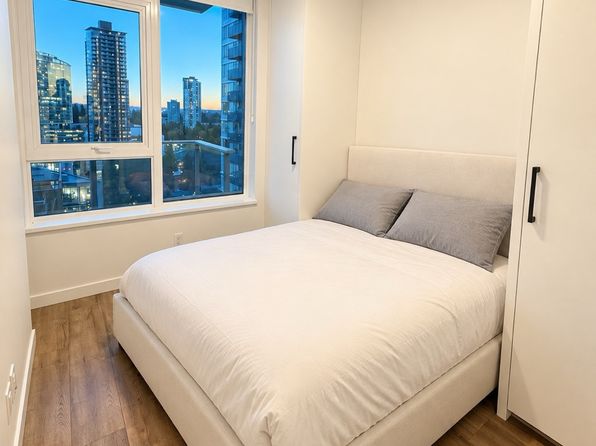 2 bedroom rental in Surrey — photo 7