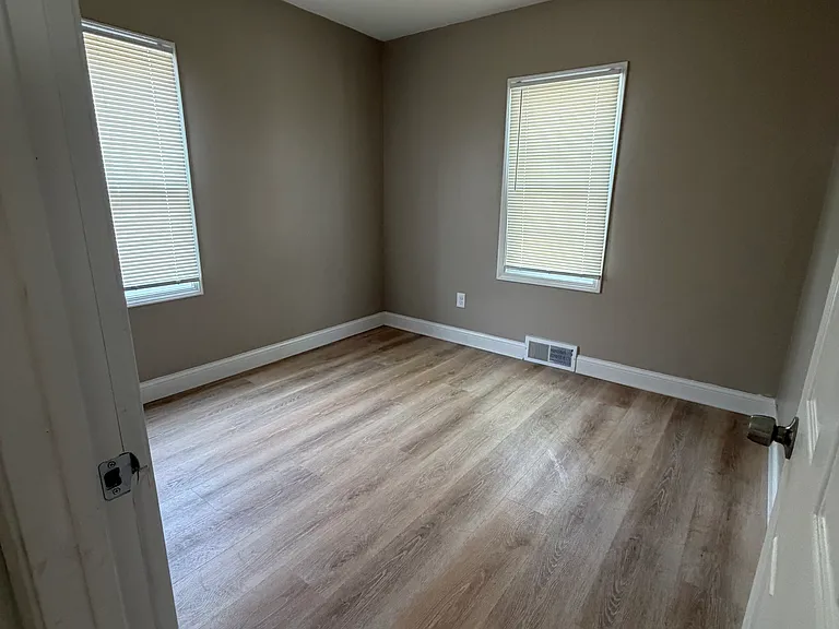 3787 Polk St — Photo 6