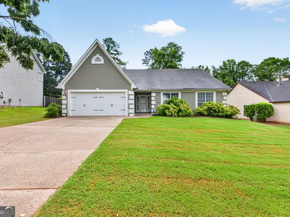 910 Prestonwood Dr, Lawrenceville, GA 30043