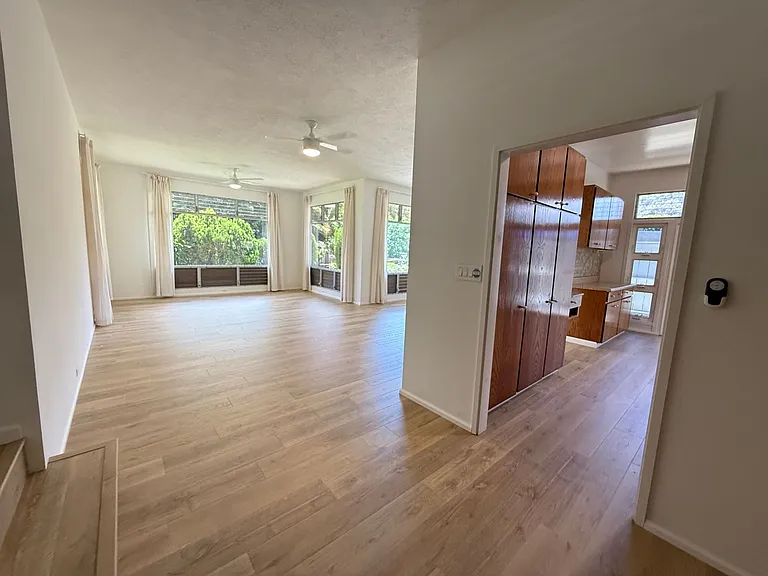 35 Country Club Rd — Photo 5