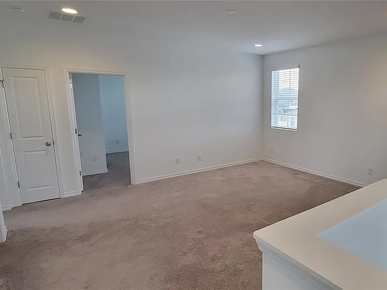 2127 Brillante Dr — Photo 8