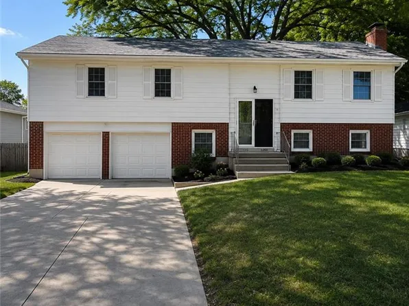 1409 W Alta Ln, Olathe, KS 66061