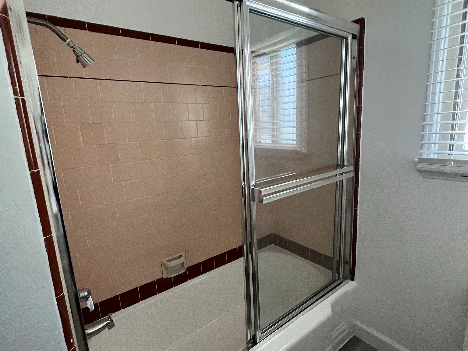 Studio, 350 sqft, $1,795 — Photo 3