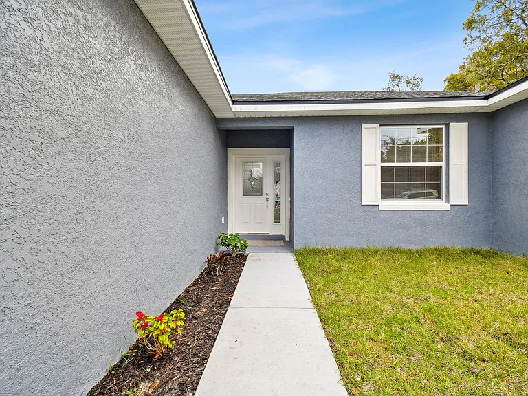 7398 Skylark Dr — Photo 4
