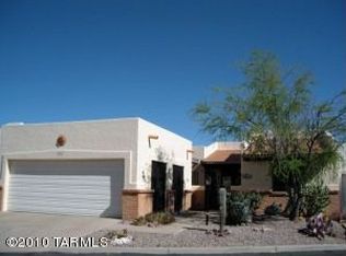 1062 S Horizonte Pl, Green Valley, AZ 85614