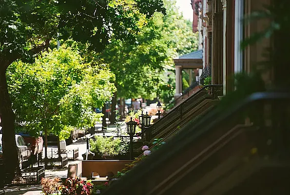 Rented by The Agency | media 8