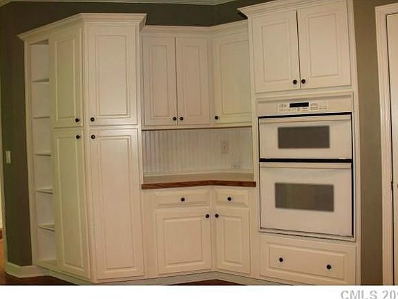 5th image of 2817 Hampton Glen Ct