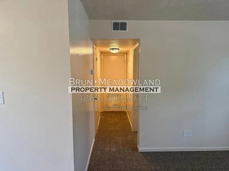 128 Lynnwood Dr #9 — Photo 11