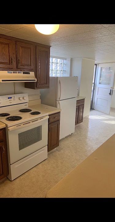 1st image of 421 Wayne St #9