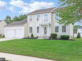 35 Glen Burnie Dr, Erial, NJ 08081