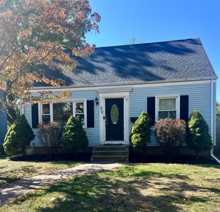 90 Carleton Street, Hamden, CT, 06517