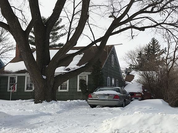 2nd image of 817 3rd St N