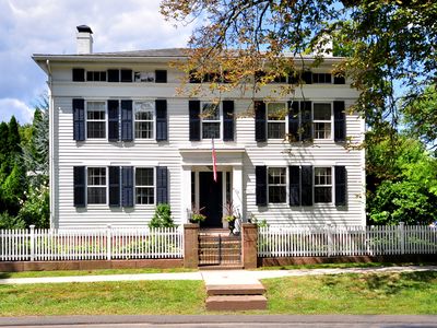 16 Main Street, Farmington, CT, 06032