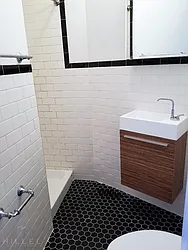 Rented by Hillel Realty Group