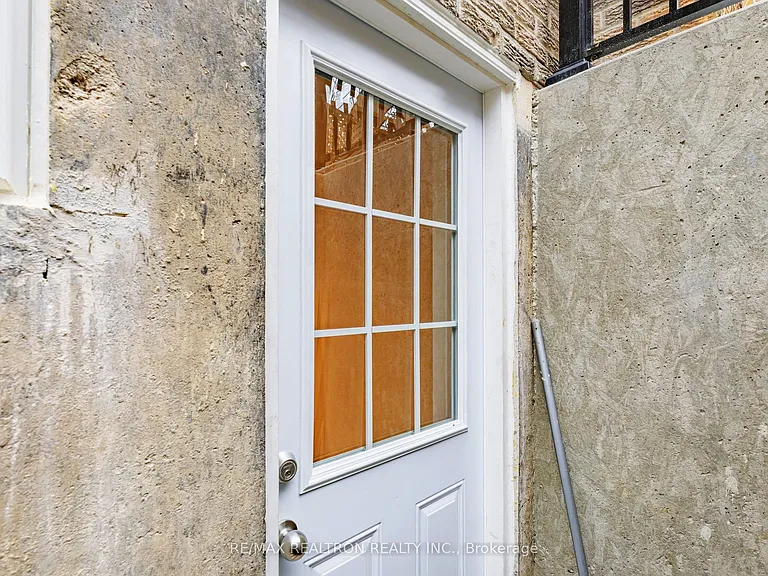 28 Blue Spruce Ln #BASEMENT — Photo 21