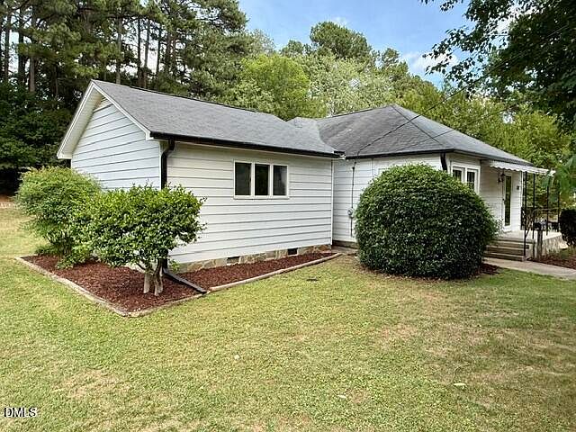1st image of 514 Chub Lake St