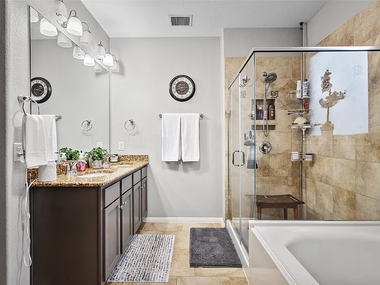 14104 N Crater Lake Ct — Photo 23