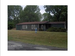 100 Fairfield Ln, Pendleton, IN 46064