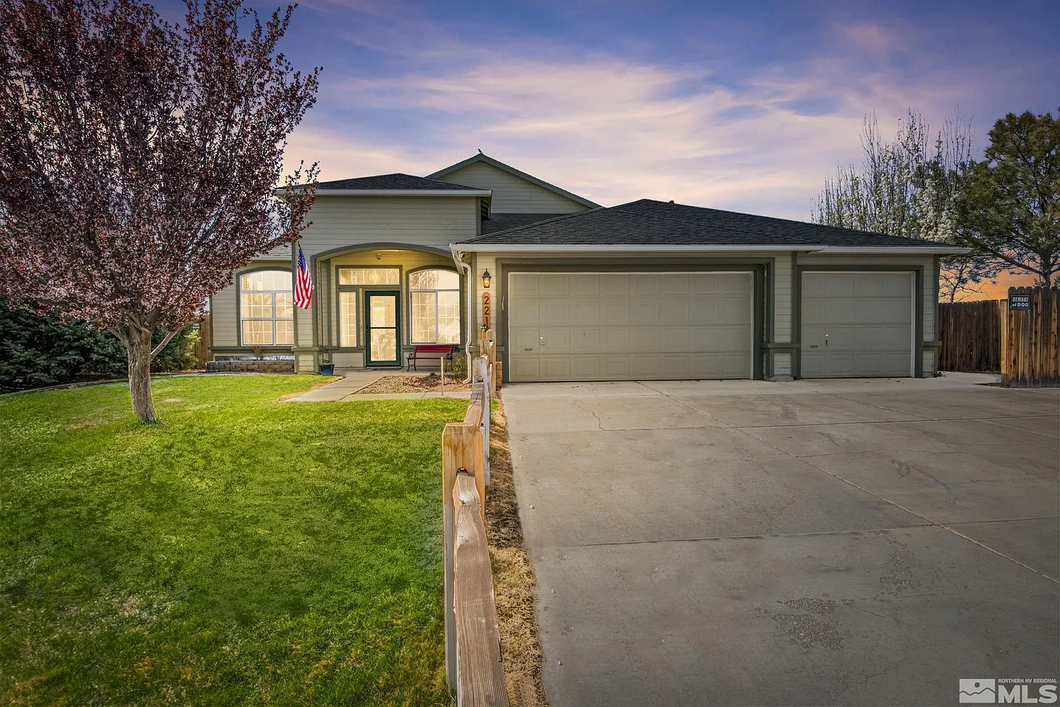 221 Bobcat Dr photo 1