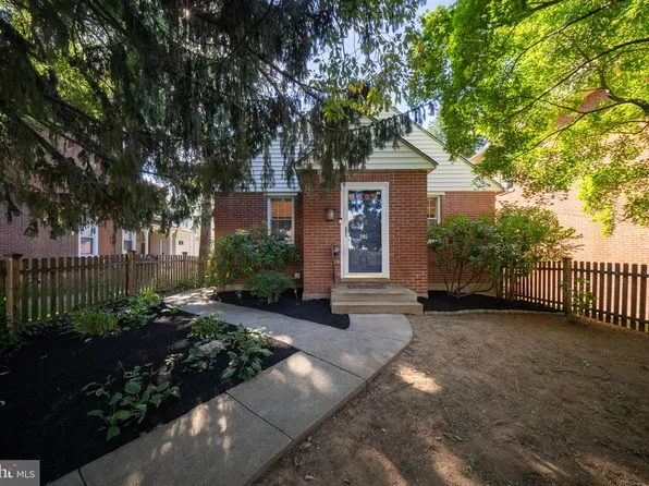 206 Price St, West Chester, PA 19382