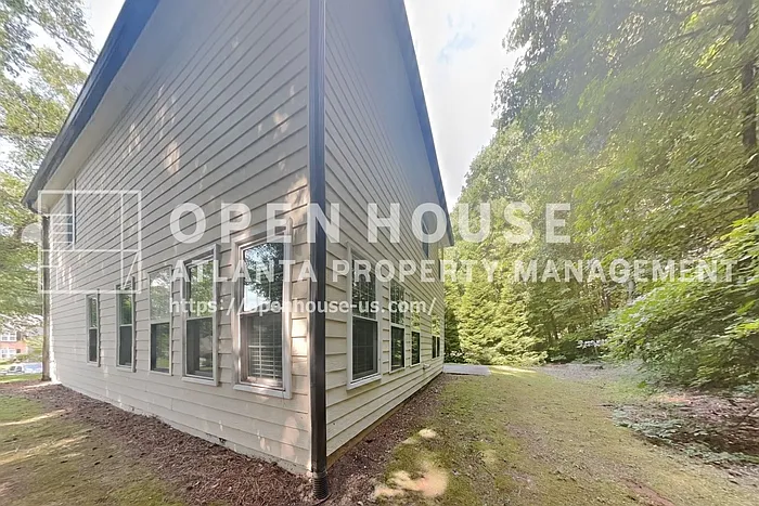1703 Silverchase Dr SW — Photo 21