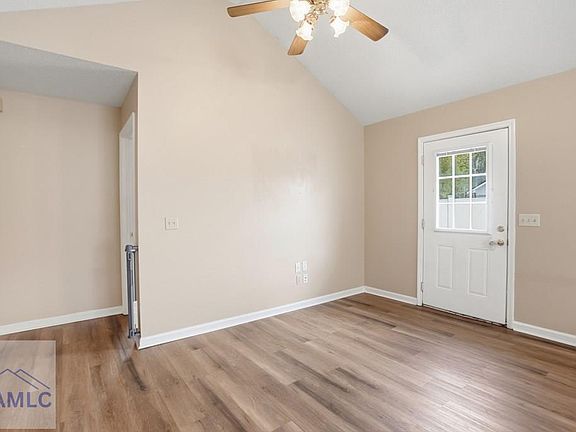 5th image of 197 Waters Ave