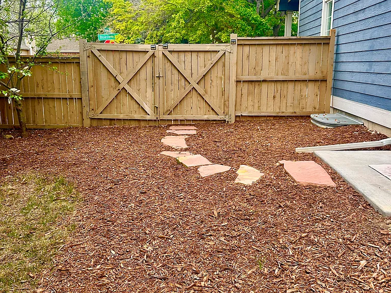 Bluestem Ct — Photo 13