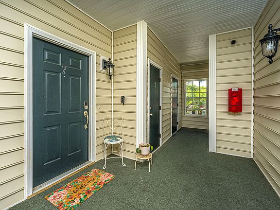 3rd image of 4005 Radcliffe Place Dr #A-7